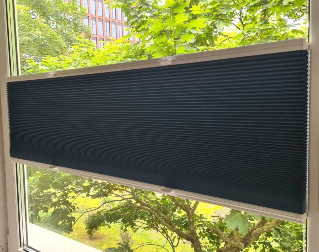 Plisy okienne regulowane