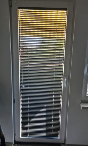 Żaluzje aluminiowe 25 mm w kolorze antracyt