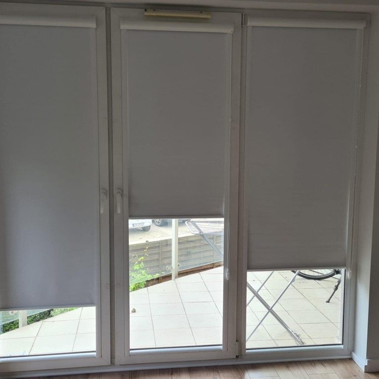 Roleta w kasecie i prowadnicach w Gdańsku Morena.